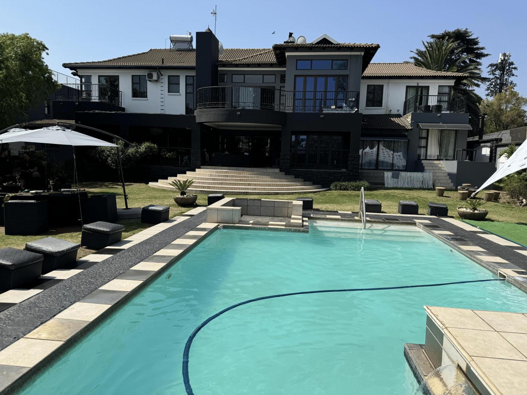 Africa Paradise - Or Tambo Airport Boutique Hotel Benoni Exterior photo
